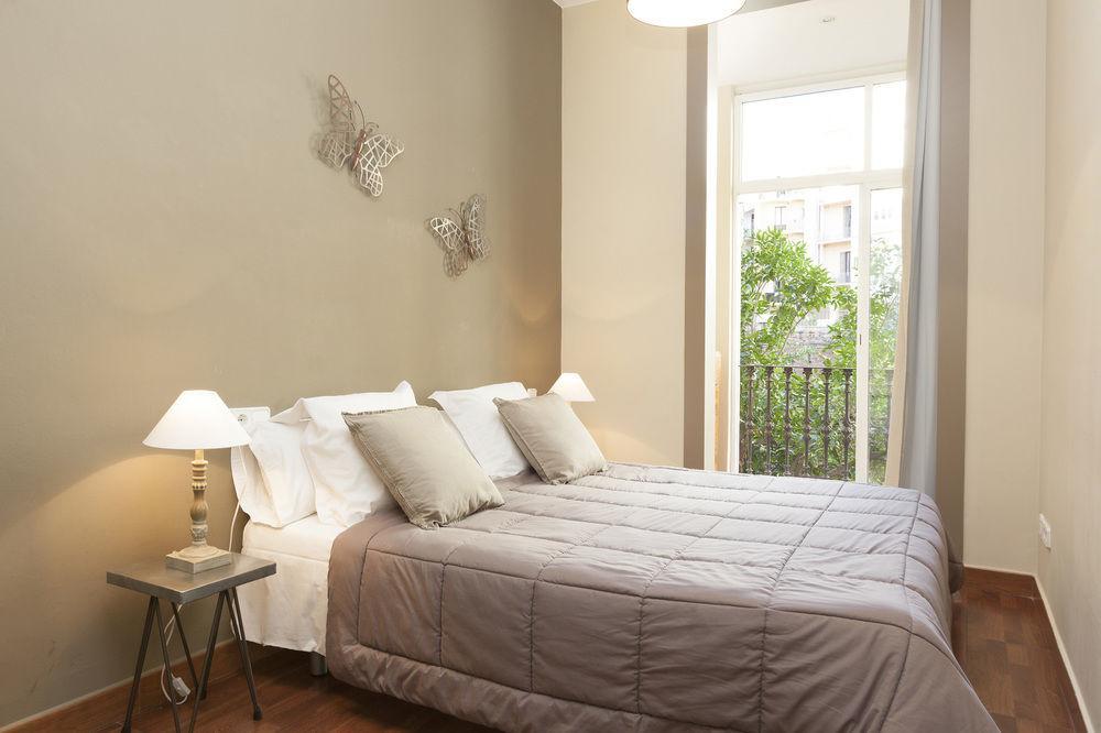 Easy Sleep Gaudi Terrace Apartment Barcelona Ngoại thất bức ảnh