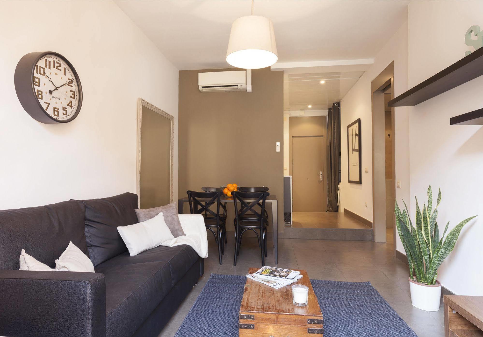 Easy Sleep Gaudi Terrace Apartment Barcelona Ngoại thất bức ảnh