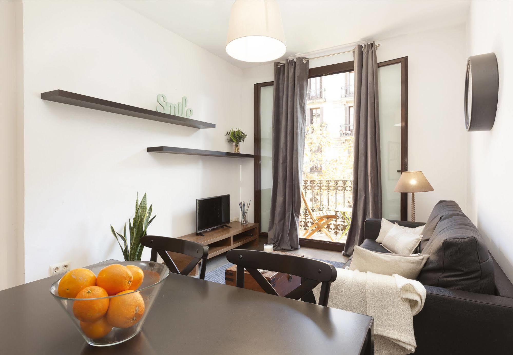Easy Sleep Gaudi Terrace Apartment Barcelona Ngoại thất bức ảnh