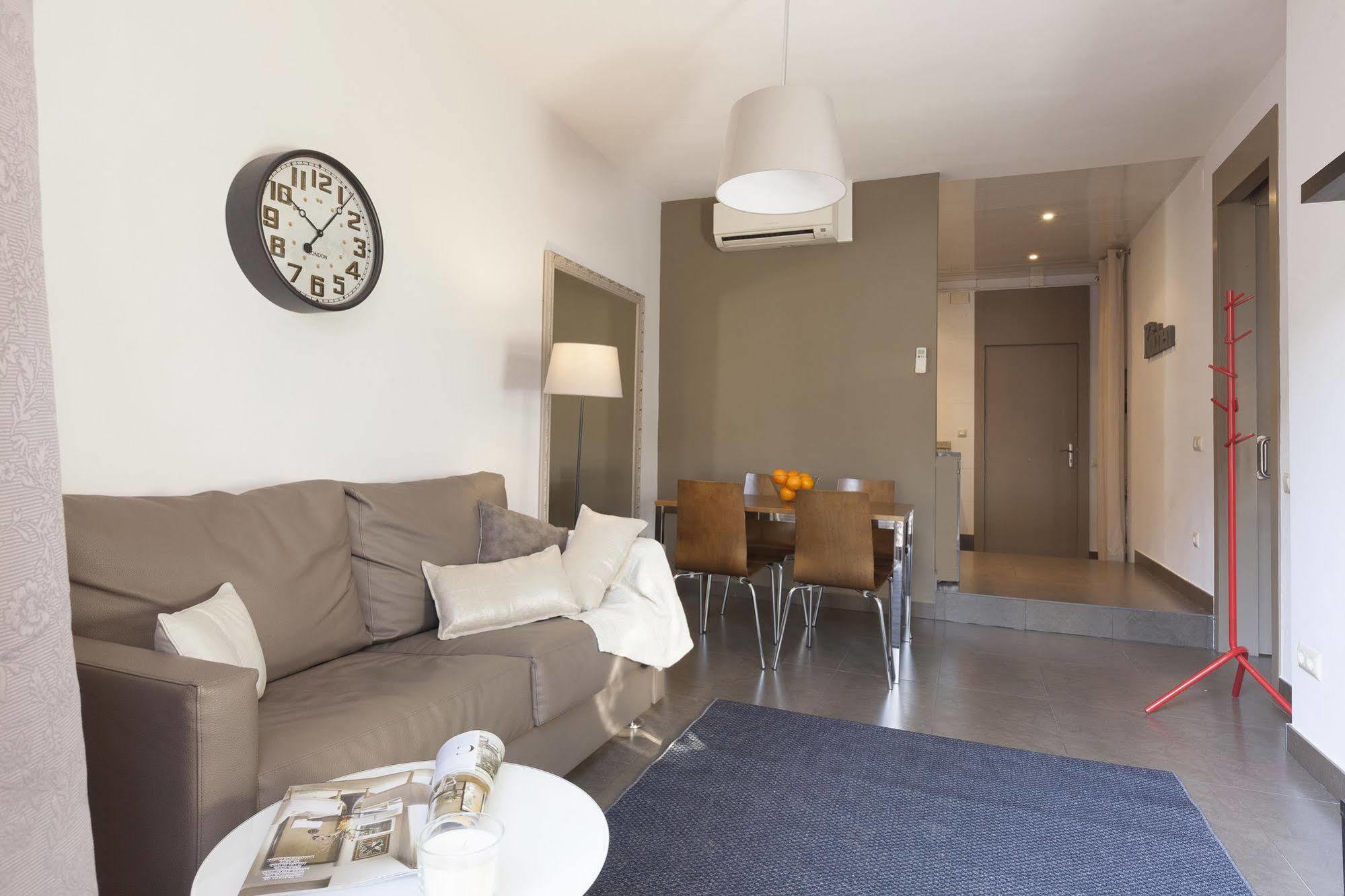 Easy Sleep Gaudi Terrace Apartment Barcelona Ngoại thất bức ảnh