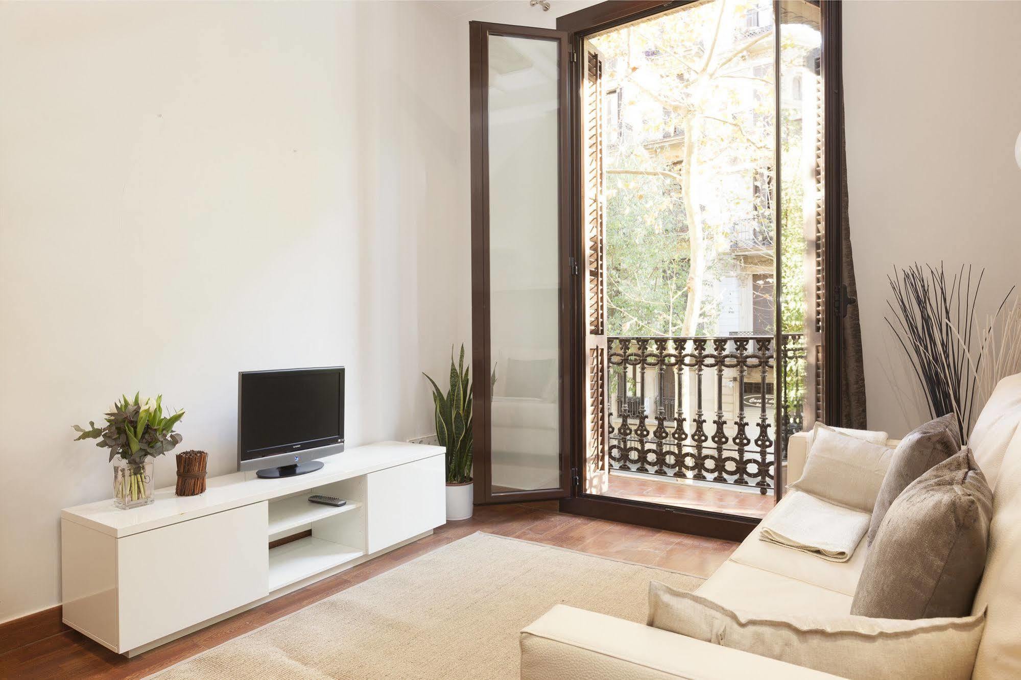 Easy Sleep Gaudi Terrace Apartment Barcelona Ngoại thất bức ảnh