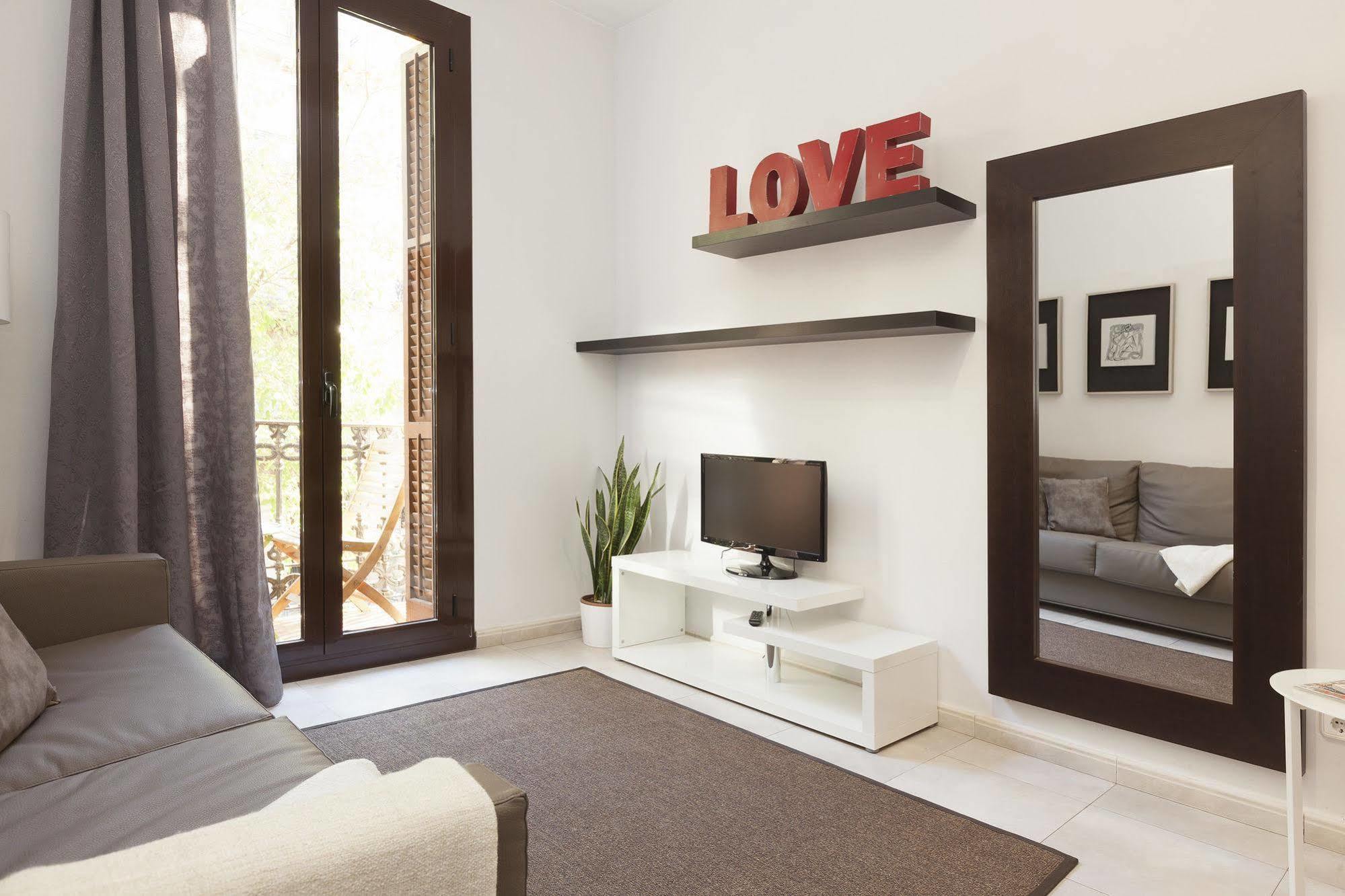 Easy Sleep Gaudi Terrace Apartment Barcelona Ngoại thất bức ảnh