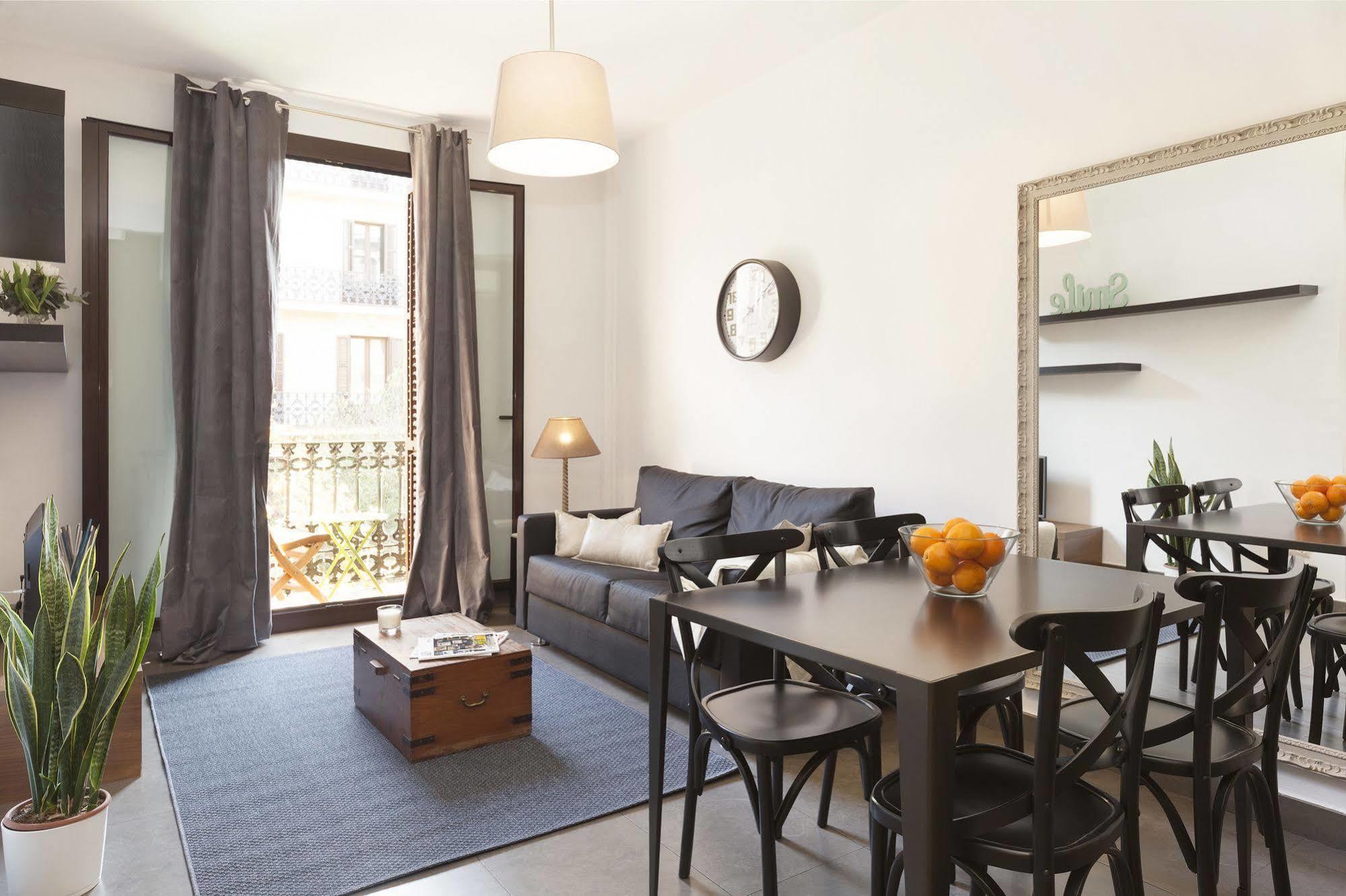 Easy Sleep Gaudi Terrace Apartment Barcelona Ngoại thất bức ảnh