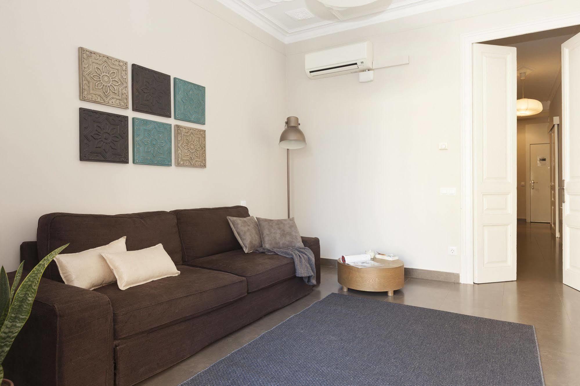 Easy Sleep Gaudi Terrace Apartment Barcelona Ngoại thất bức ảnh