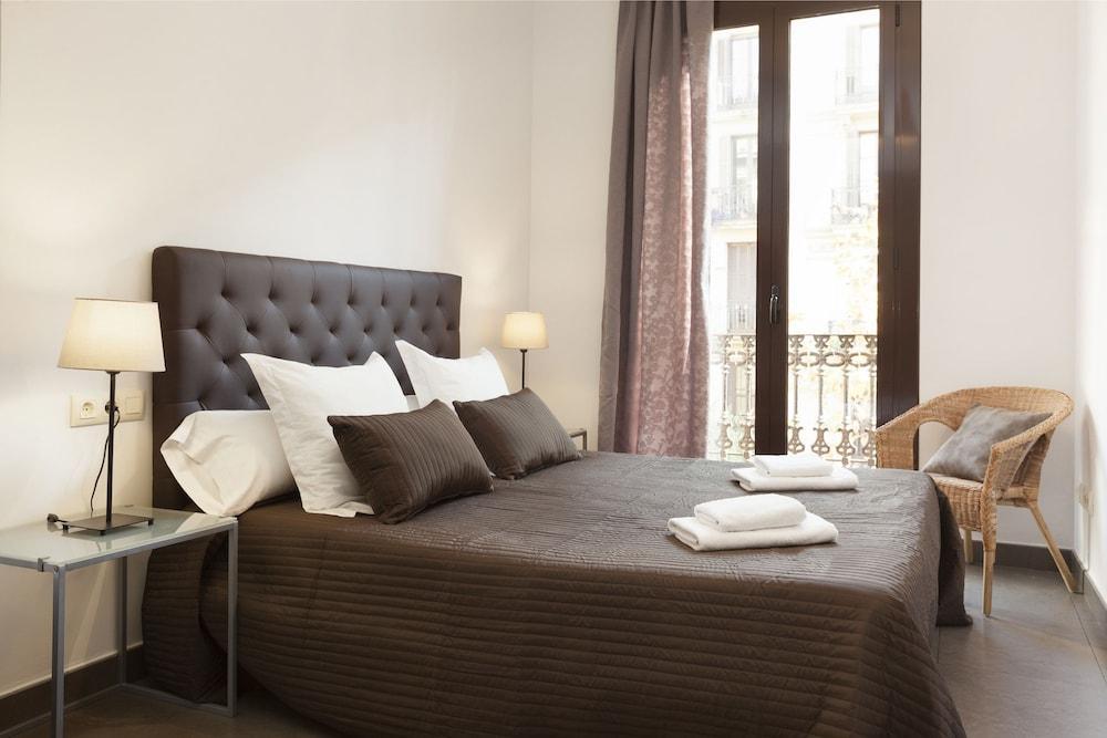 Easy Sleep Gaudi Terrace Apartment Barcelona Ngoại thất bức ảnh