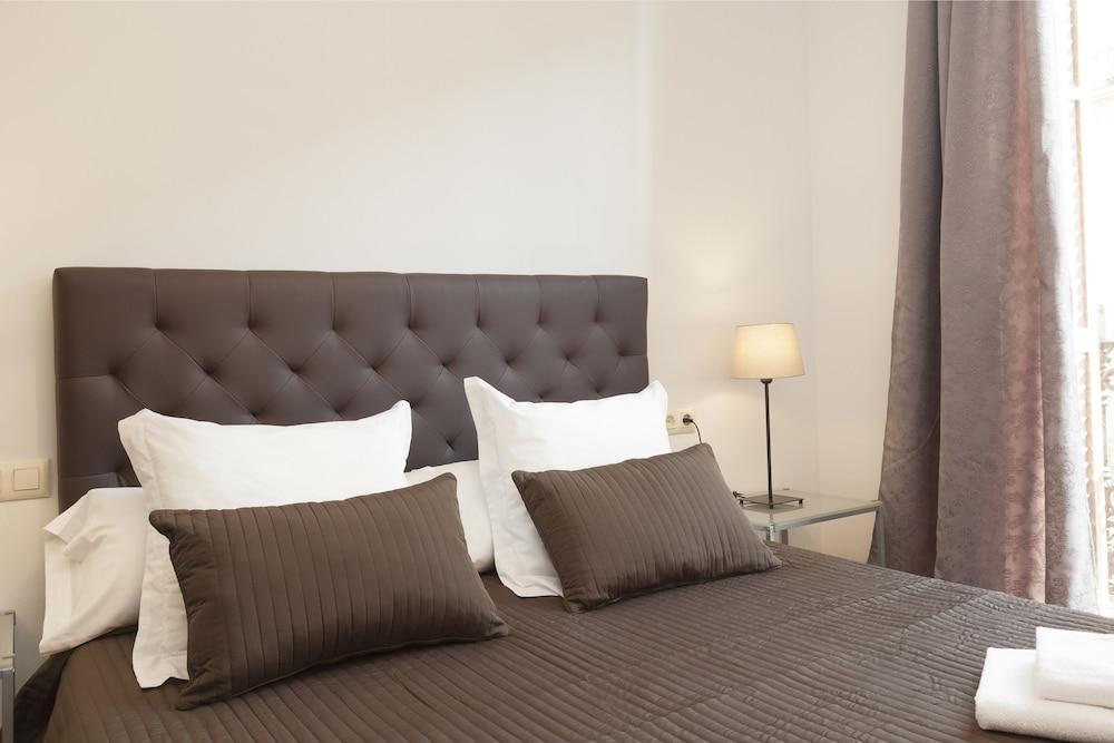 Easy Sleep Gaudi Terrace Apartment Barcelona Ngoại thất bức ảnh
