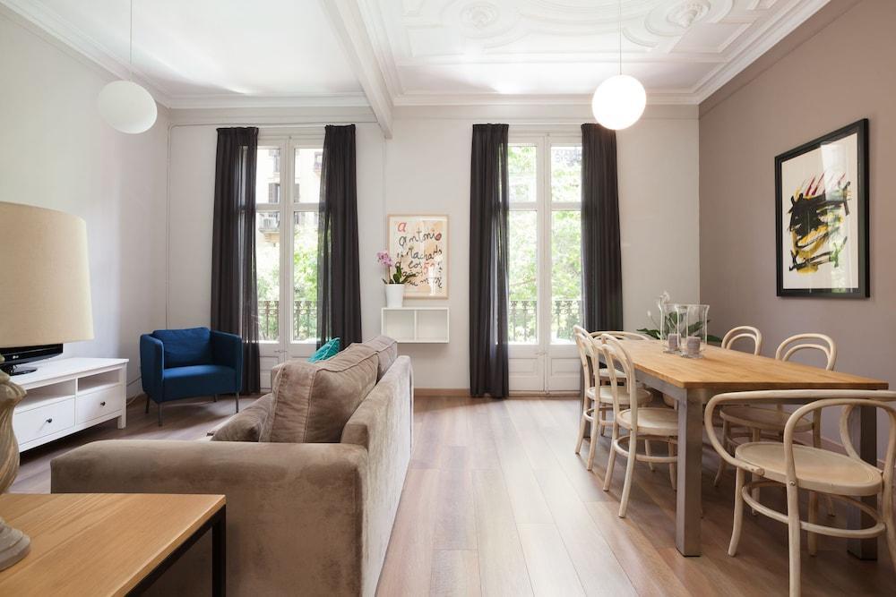 Easy Sleep Gaudi Terrace Apartment Barcelona Ngoại thất bức ảnh
