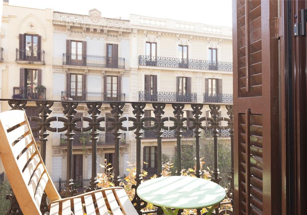 Easy Sleep Gaudi Terrace Apartment Barcelona Ngoại thất bức ảnh